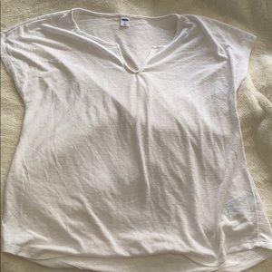 old navy white short sleeve!! super cute!!